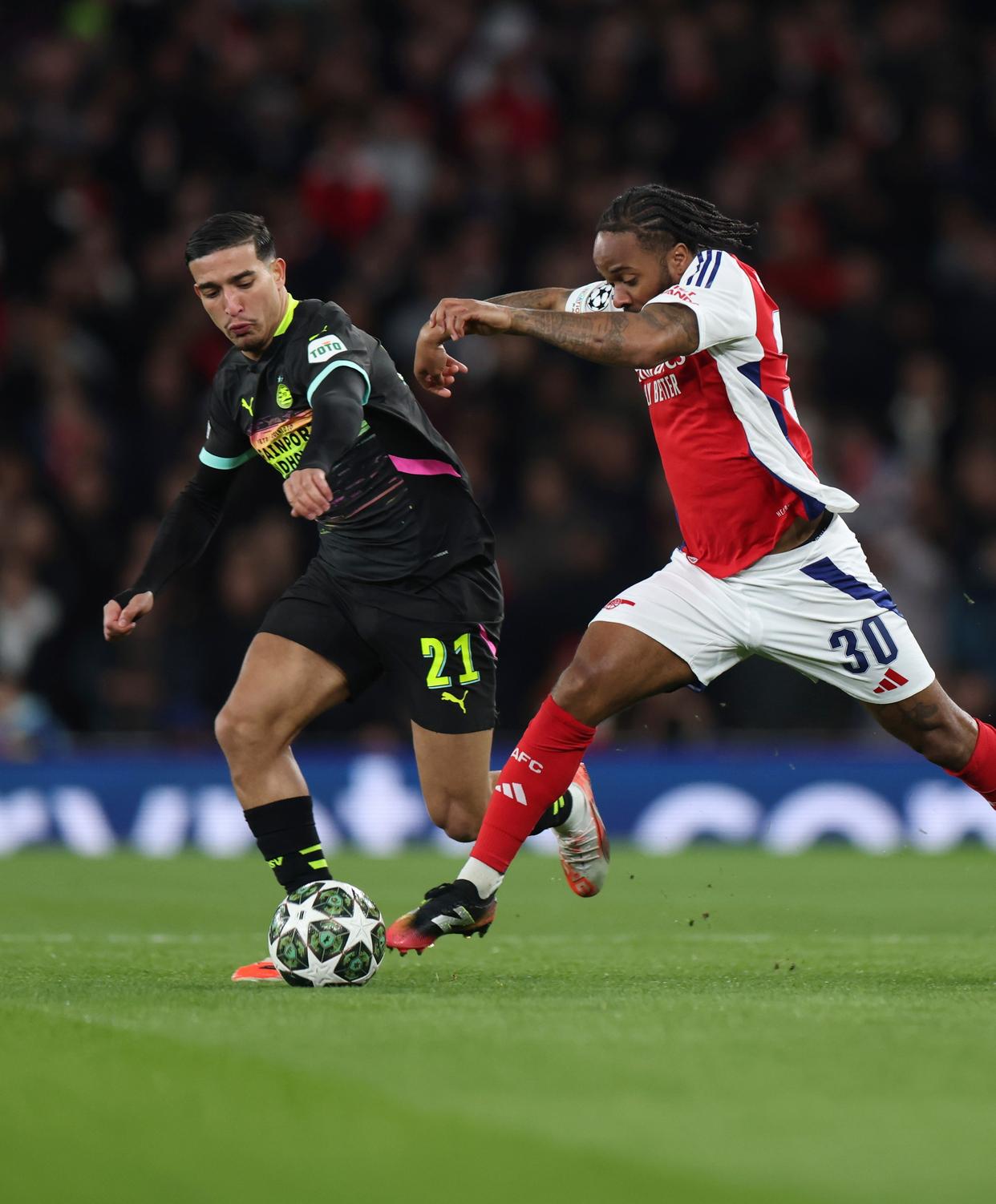 阿森纳主场不敌欧冠席位离还远 阿森纳主场不敌欧冠席位离还远