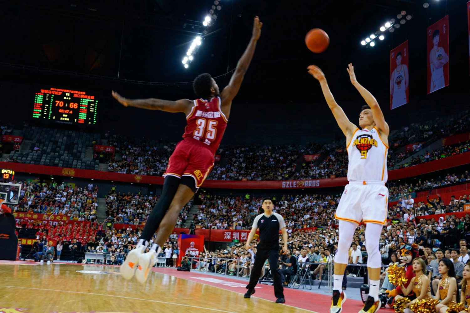 大比分击败对手，展现强悍的统治力和实力的简单介绍