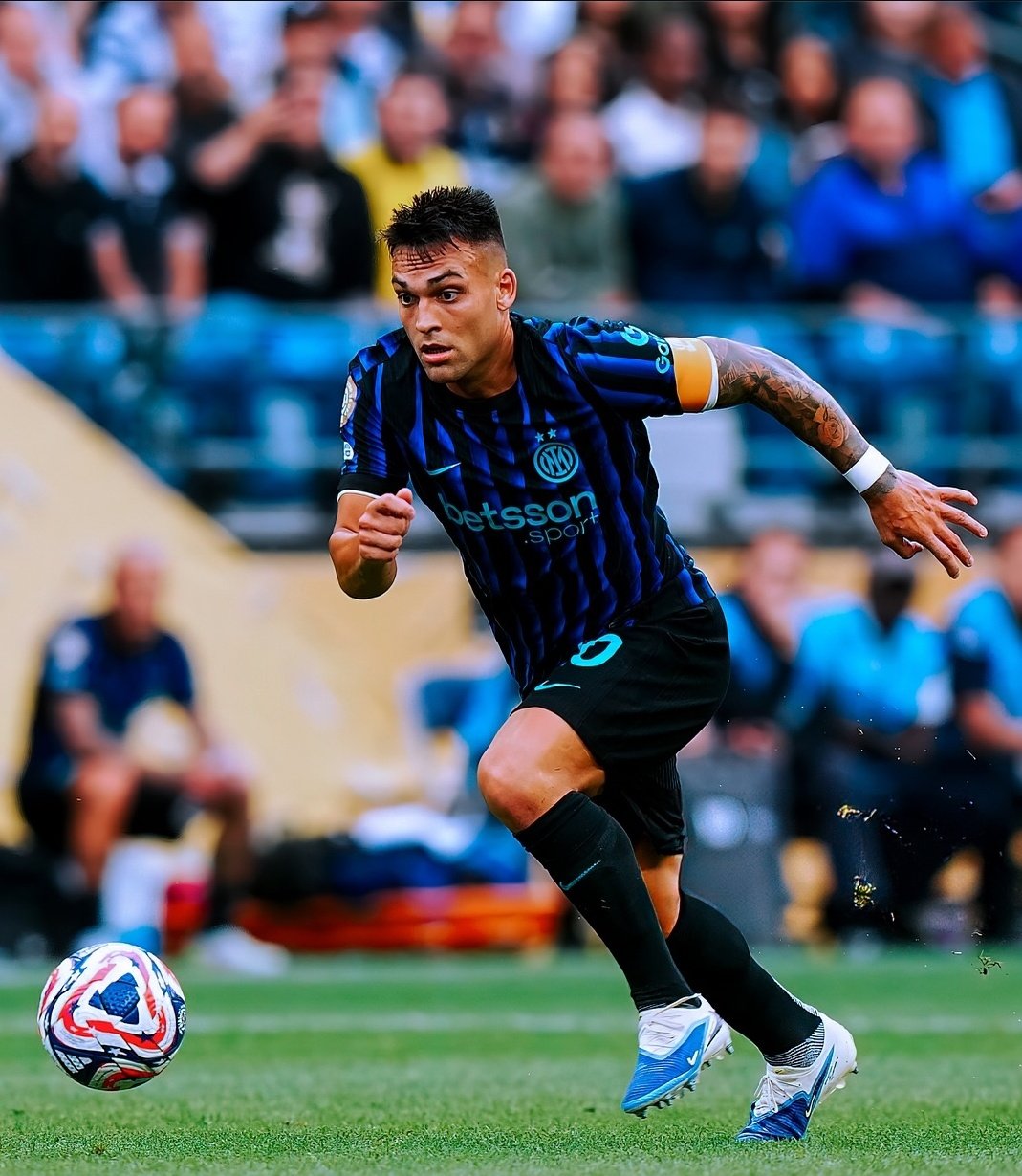 关于利物浦客场逆转国米，赢得惊险胜利的信息